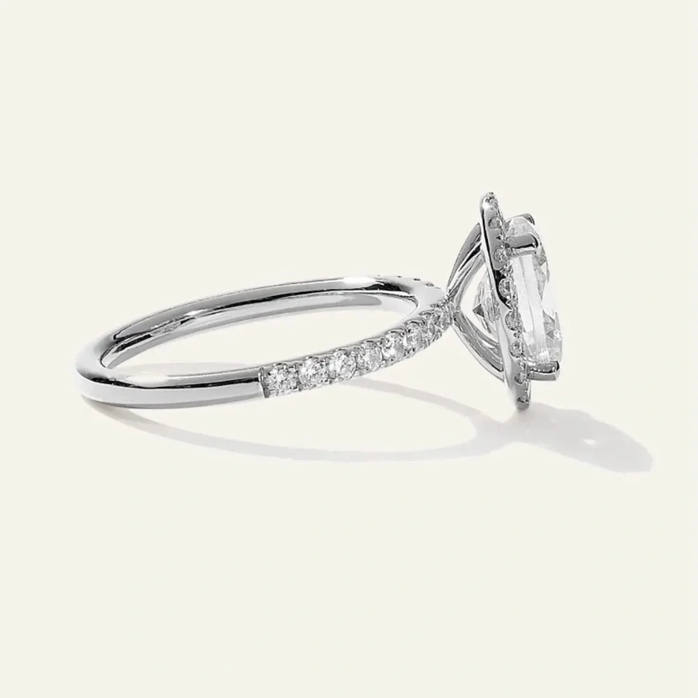 1.55ct Oval Lab Grown Diamond Halo Ring E VVS2 IGI Size 5 Engagement